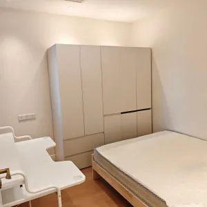 Dark Blue International Center