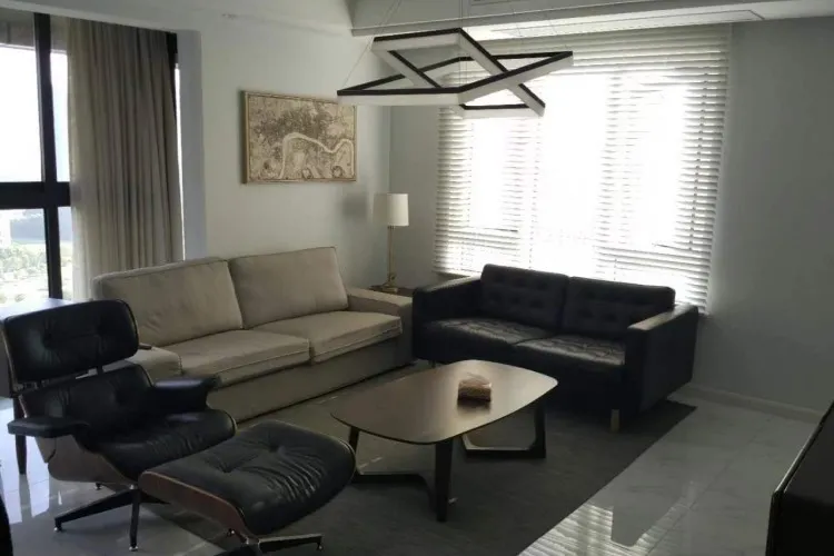 International Peninsula