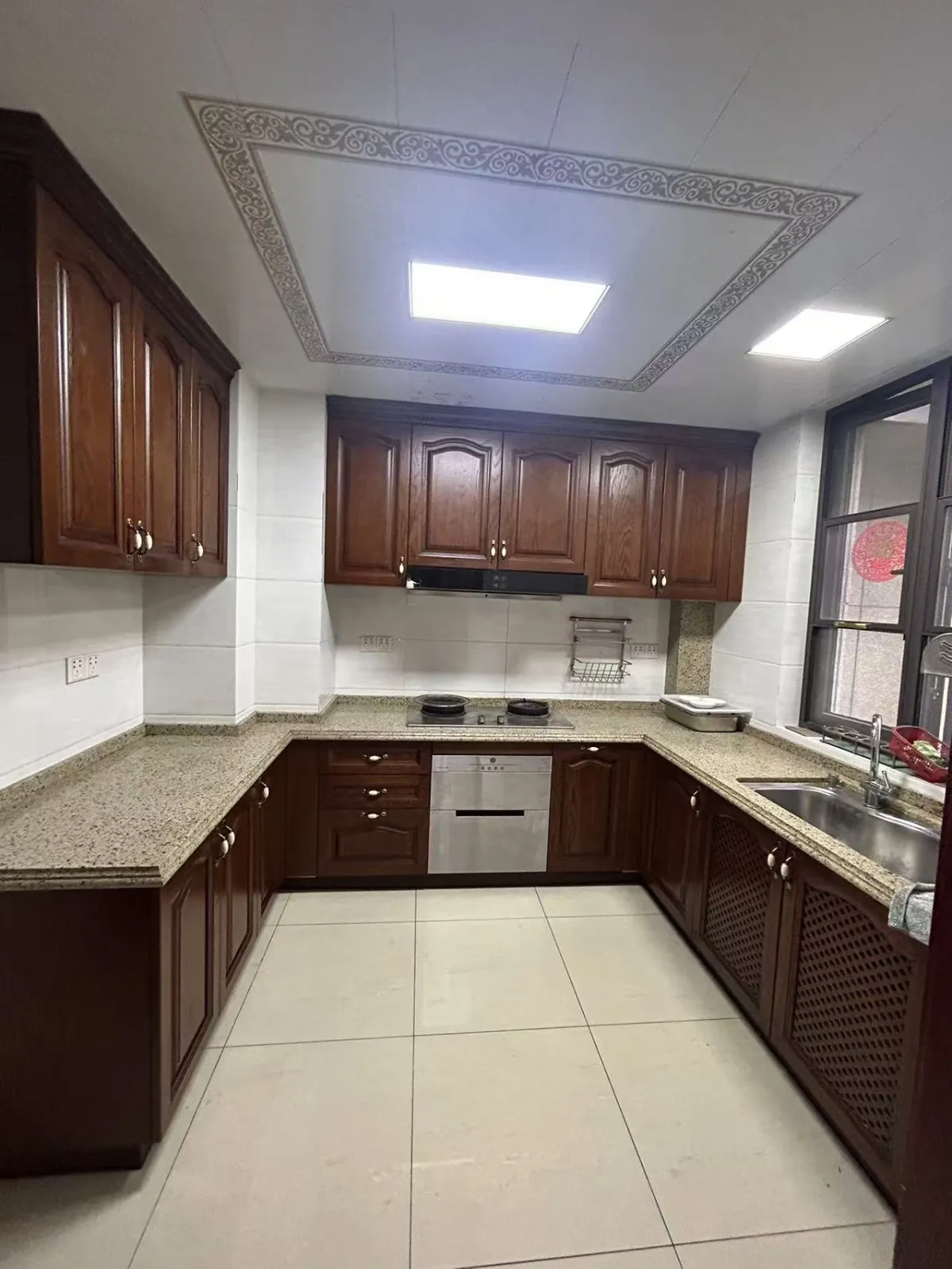 郁金香岸揽江苑