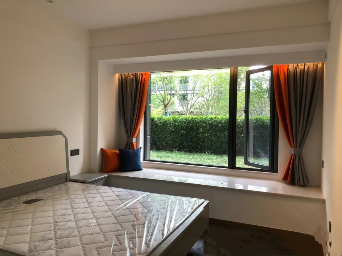 地铁万科天空之城