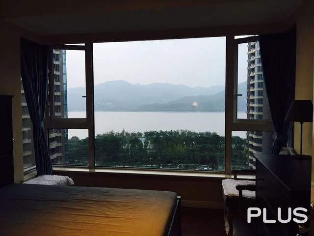 Qian Tang Da Guan