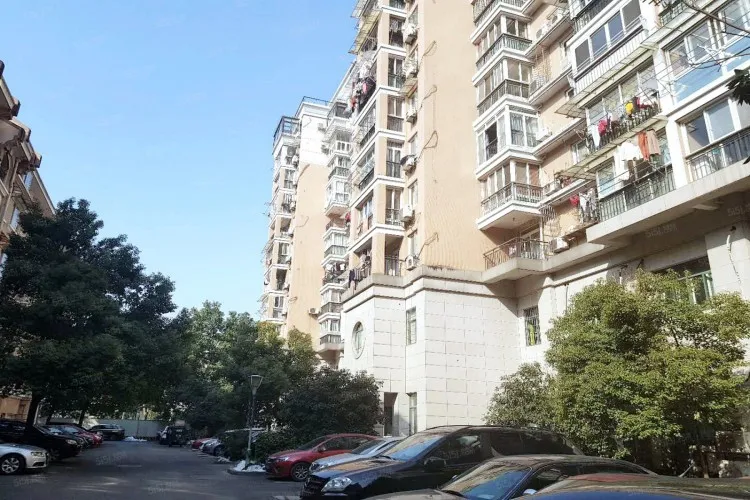 Jialv  Xiyuan