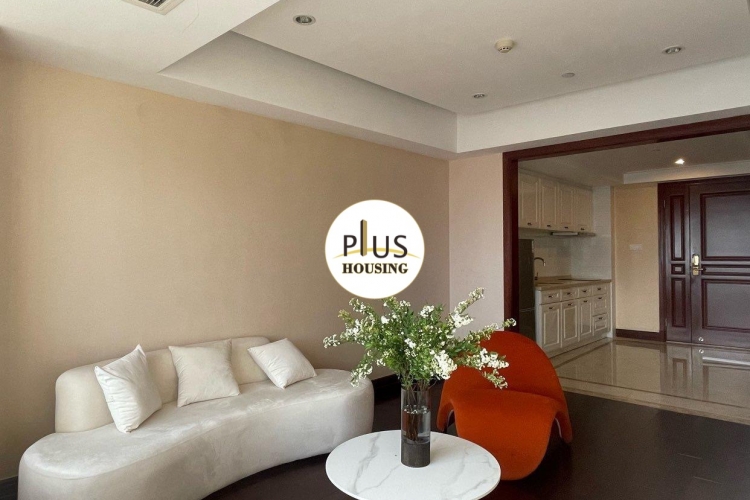 Wild Wind Modern Center 